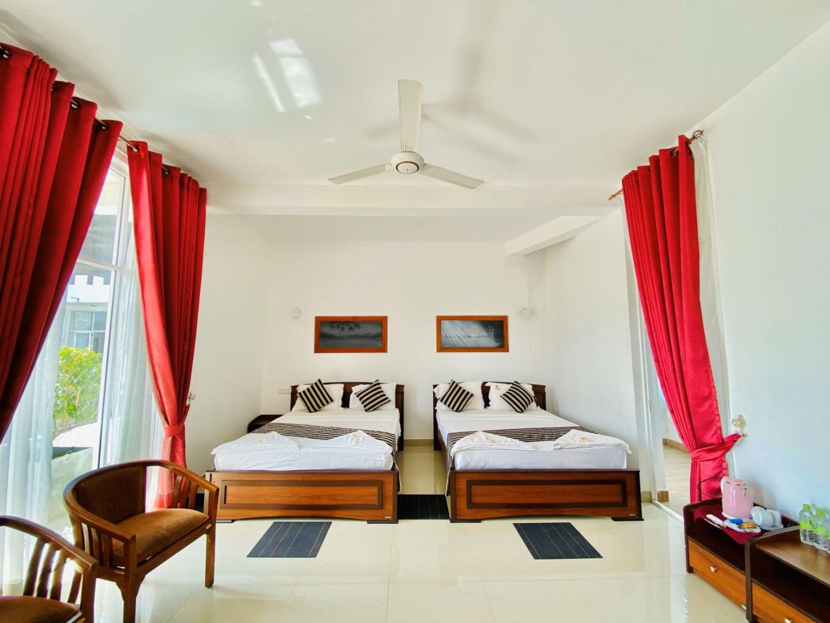 Ceylan Lodge Anuradhapura Exterior photo