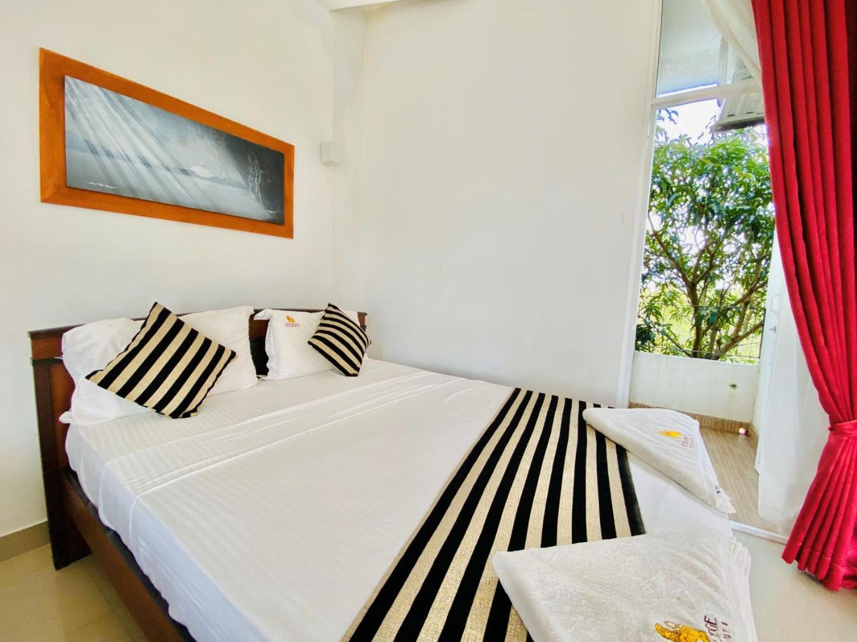 Ceylan Lodge Anuradhapura Exterior photo