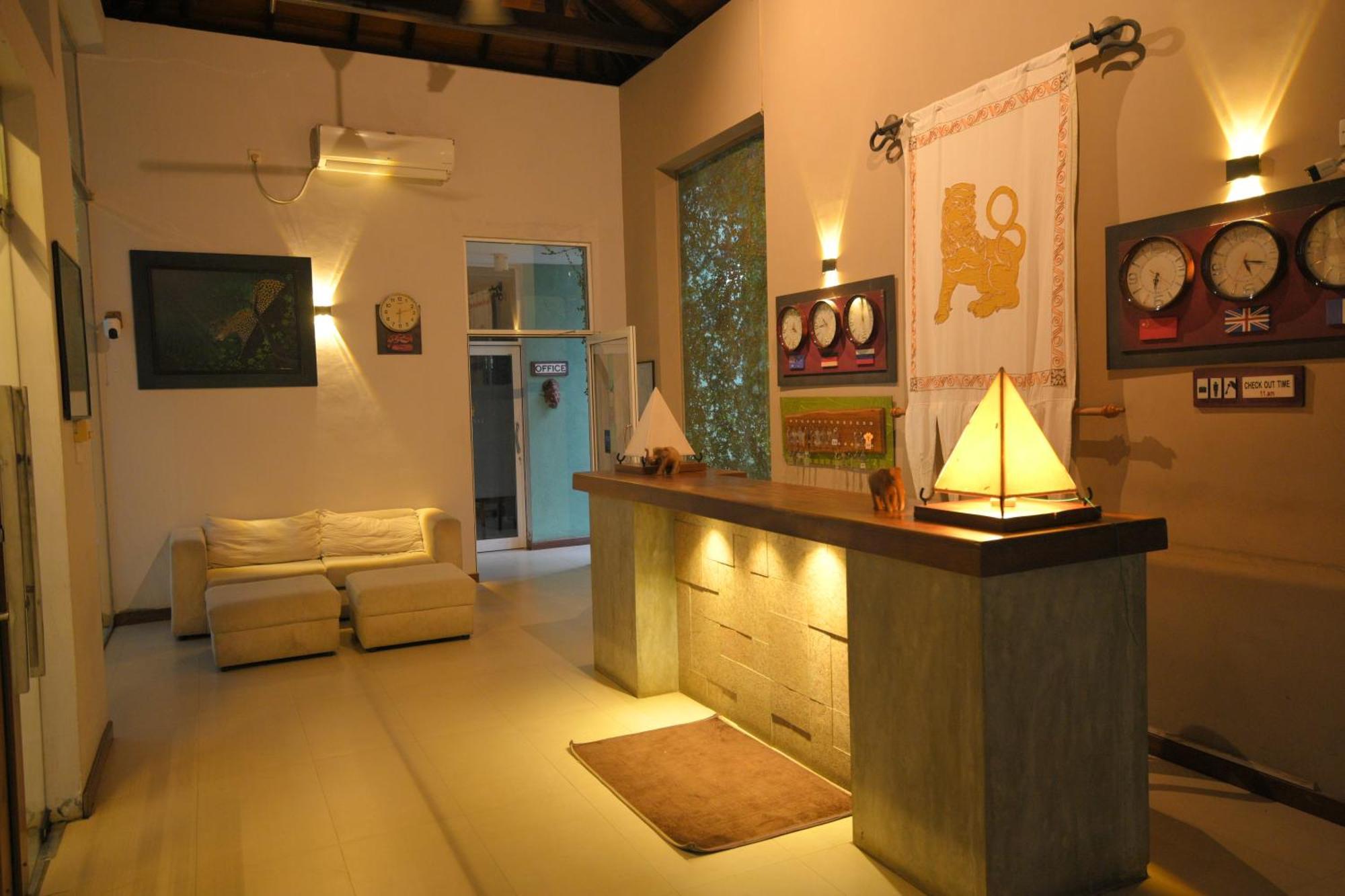 Ceylan Lodge Anuradhapura Exterior photo